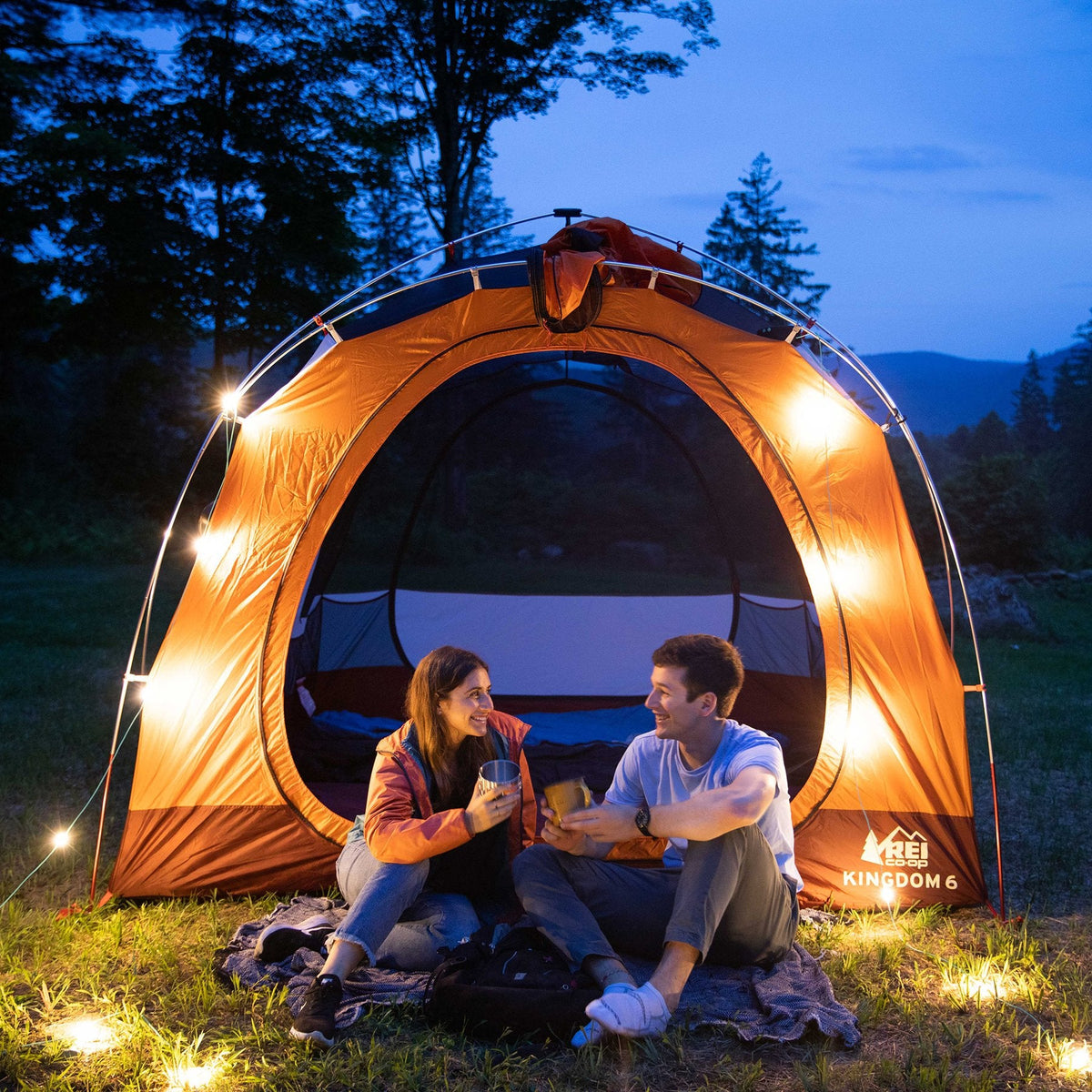 Ghirlanda solara pentru camping cu 10 beculete led, lanterna si functie de baterie externa